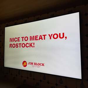 Rostock, wir sind auf der Zielgeraden! 🔥
Heute steigt die Baustellenparty und wir nehmen euch natürlich mit — in unserer&nbsp;...